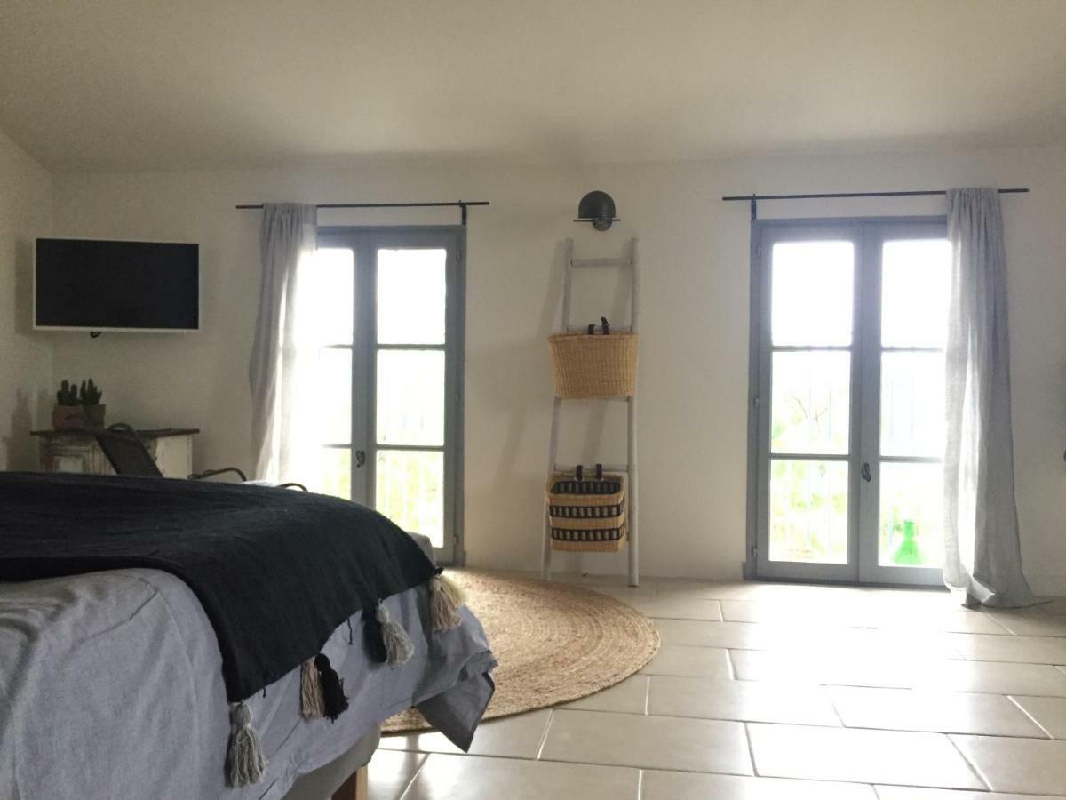 Suite Sur La Sorgue LʼIsle-sur-la-Sorgue Buitenkant foto